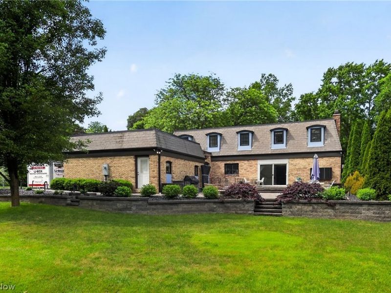 3875 Fairway Drive , Canfield, OH 44406 Photo 9