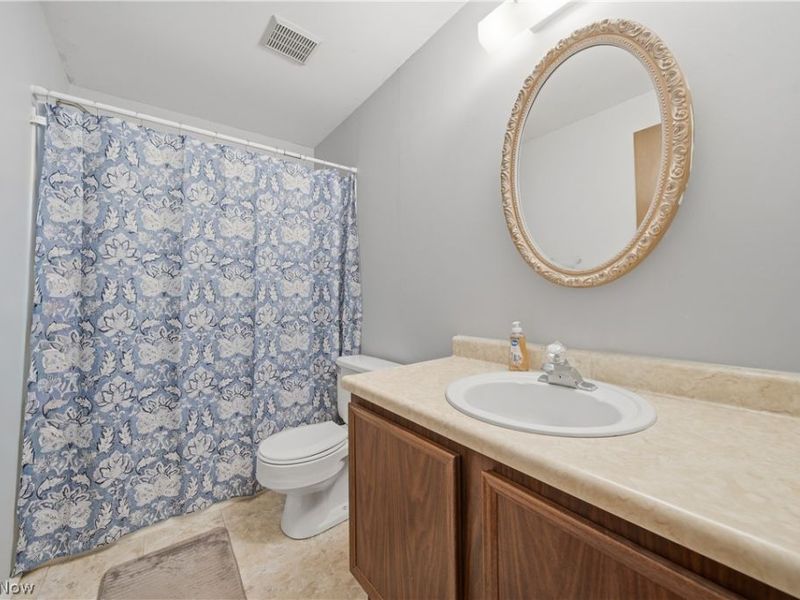 3949 Lake Run Boulevard , Stow, OH 44224 Photo 16