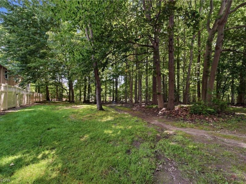 3949 Lake Run Boulevard , Stow, OH 44224 Photo 23