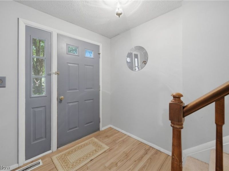 3949 Lake Run Boulevard , Stow, OH 44224 Photo 4