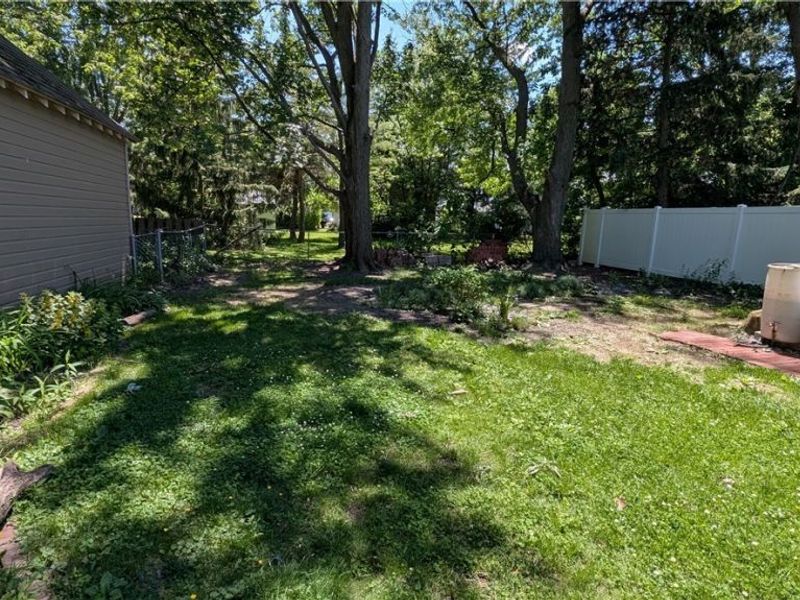 16725 Bradgate Avenue, Cleveland, OH 44111 Photo 27