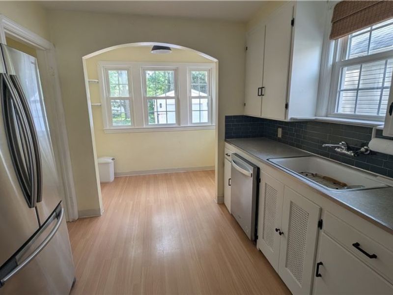 16725 Bradgate Avenue, Cleveland, OH 44111 Photo 29