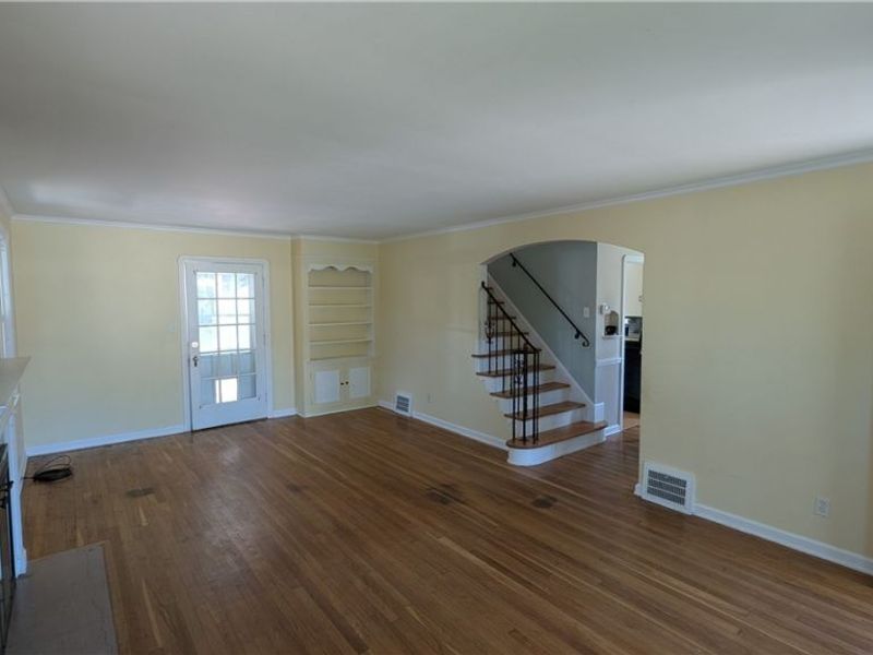 16725 Bradgate Avenue, Cleveland, OH 44111 Photo 5