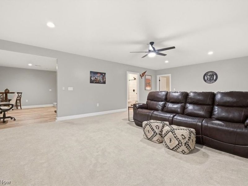 682 Grand Valley Drive , Howard, OH 43028 Photo 28