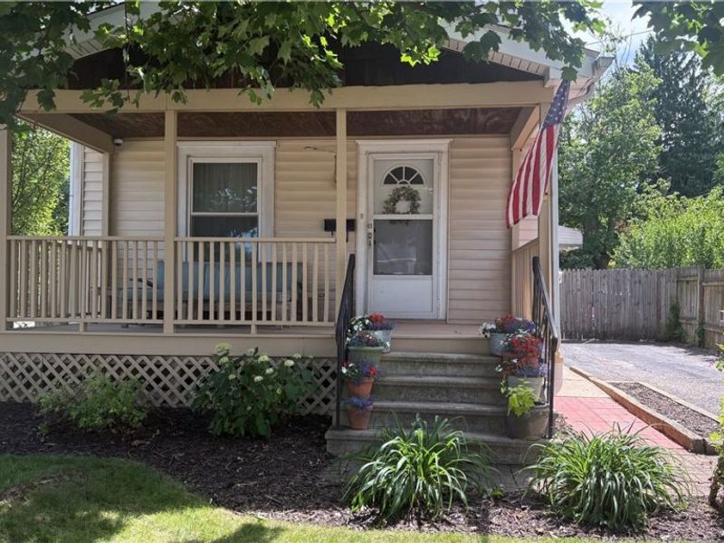 2559 6th Street, Cuyahoga Falls, OH 44221 Photo 2