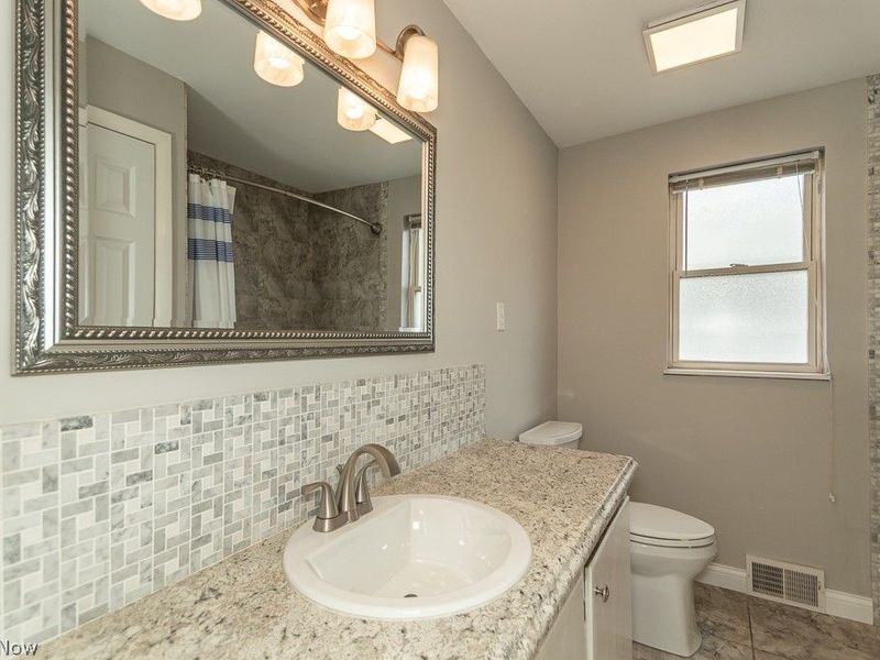 1565 Douglas Road, Wickliffe, OH 44092 Photo 37