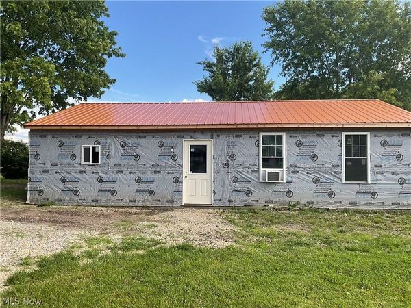 5695 County Rd 11 , New Lexington, OH 43764