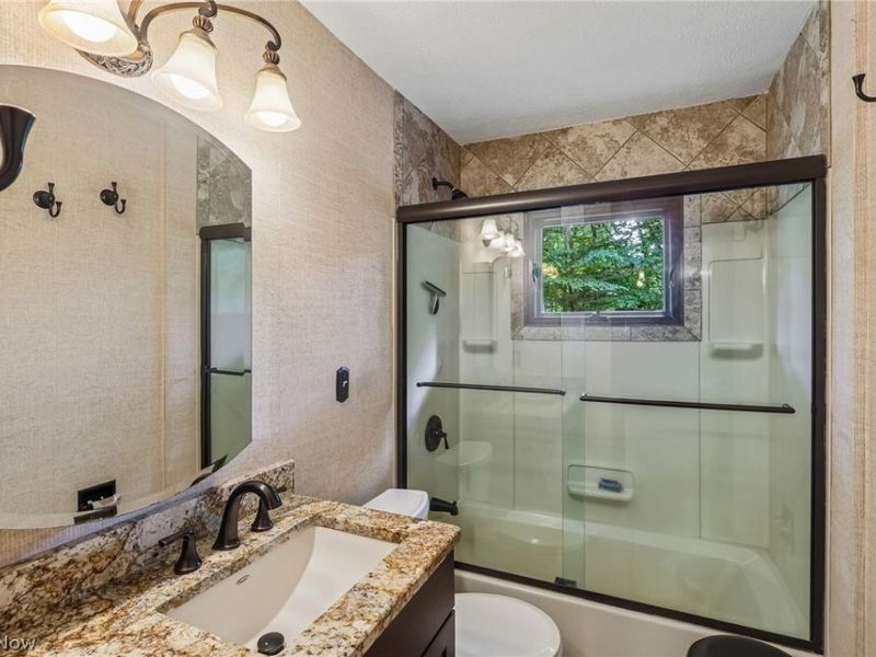884 Dogwood Terrace , Copley, OH 44321 Photo 27