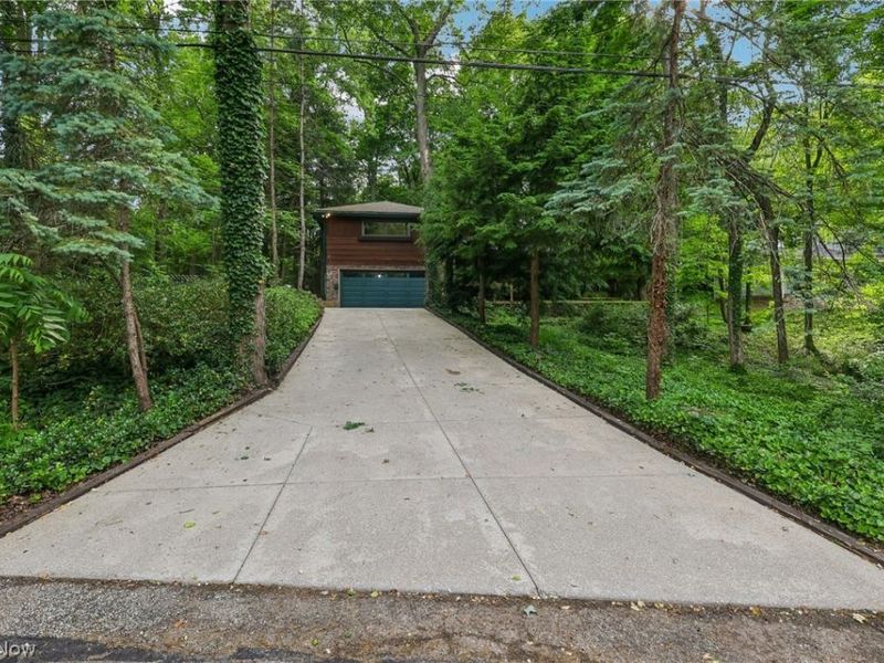 884 Dogwood Terrace , Copley, OH 44321 Photo 4
