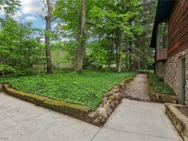 884 Dogwood Terrace , Copley, OH 44321 Photo 46