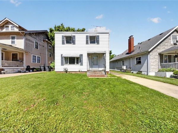 378 Hillwood Drive , Akron, OH 44320