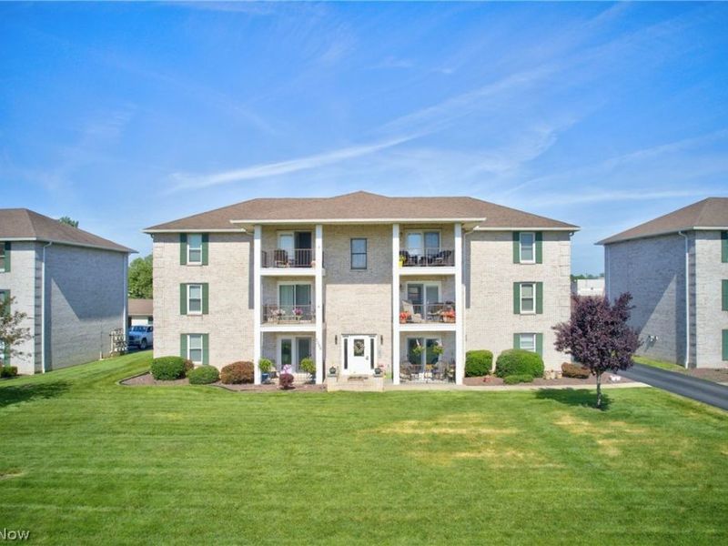 7356 Eisenhower Drive, Unit 6, Boardman, OH 44512 Photo 1