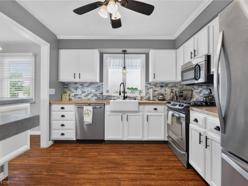 7356 Eisenhower Drive, Unit 6, Boardman, OH 44512 Photo 13