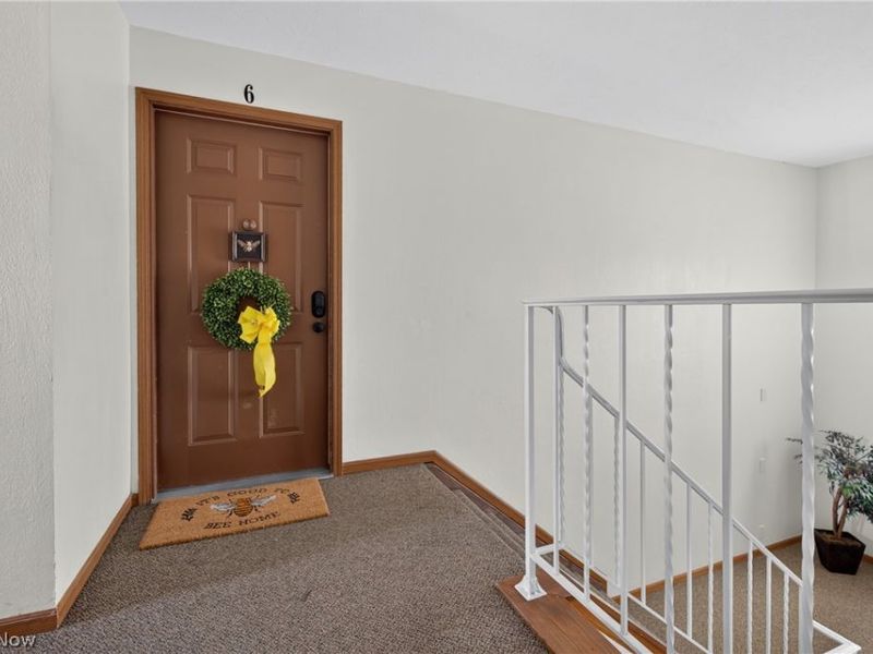 7356 Eisenhower Drive, Unit 6, Boardman, OH 44512 Photo 2