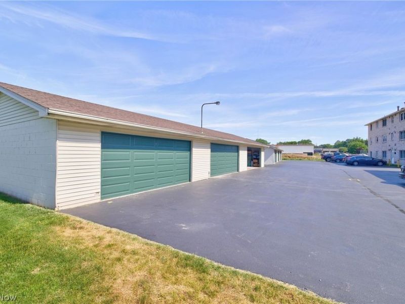 7356 Eisenhower Drive, Unit 6, Boardman, OH 44512 Photo 39