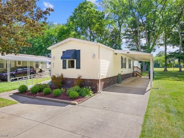 247 C Street SW, Navarre, OH 44662