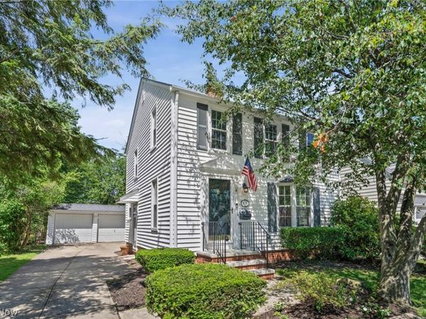 444 Canterbury Road , Bay Village, OH 44140