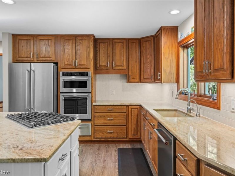 6670 Beechwood Drive, Independence, OH 44131 Photo 12