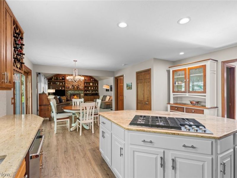 6670 Beechwood Drive, Independence, OH 44131 Photo 13