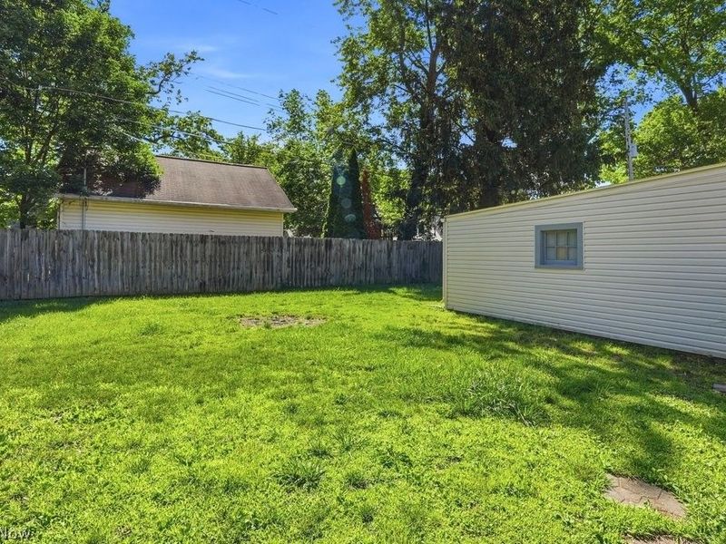 1757 Windsor Street, Cuyahoga Falls, OH 44221 Photo 32