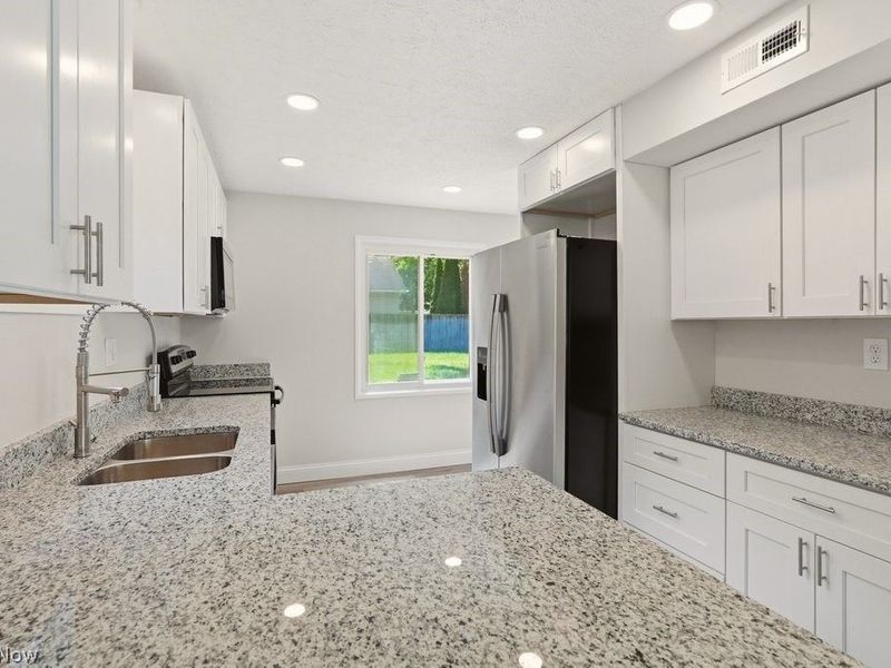 1757 Windsor Street, Cuyahoga Falls, OH 44221 Photo 8