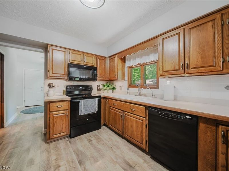 4879 Boneta Road , Medina, OH 44256 Photo 9