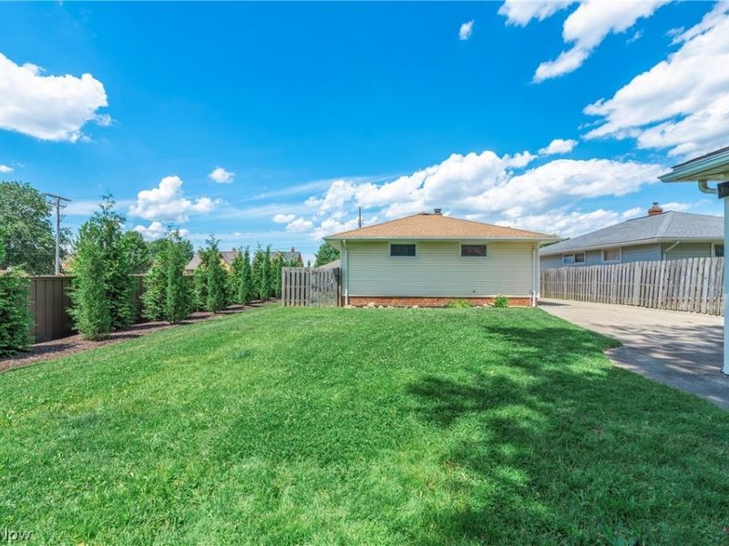 3323 Wales Avenue, Parma, OH 44134 Photo 41