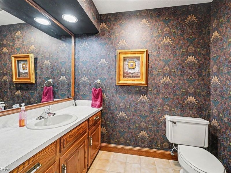 33328 Allenbury Drive, Solon, OH 44139 Photo 14