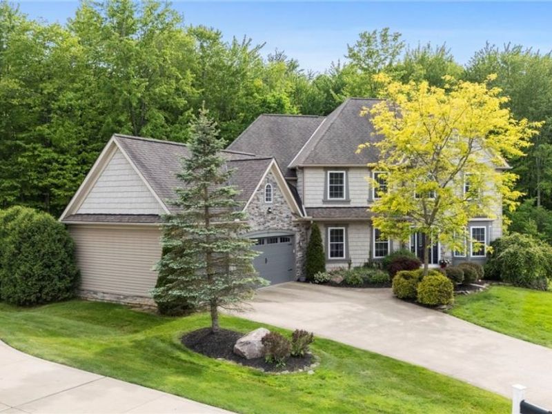 8400 Raleigh Place, Concord Township, OH 44077 Photo 3