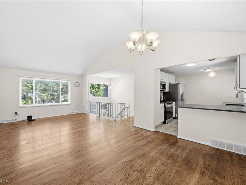 4609 Telhurst Road , South Euclid, OH 44121 Photo 4