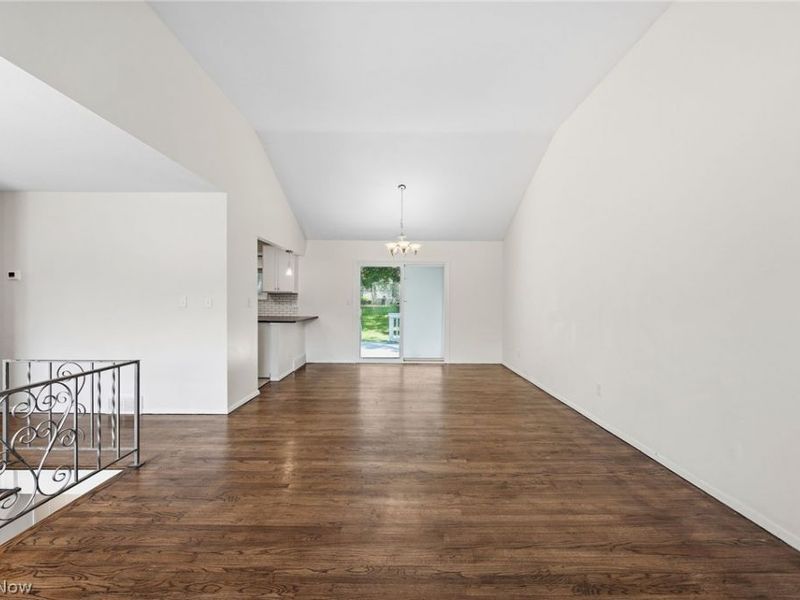 4609 Telhurst Road , South Euclid, OH 44121 Photo 8