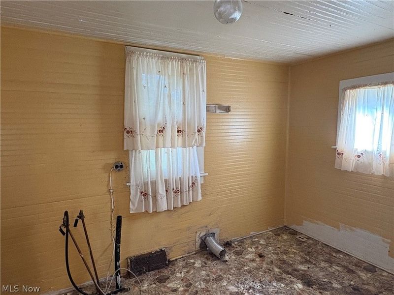 1109 W 38th Street , Ashtabula, OH 44004 Photo 8