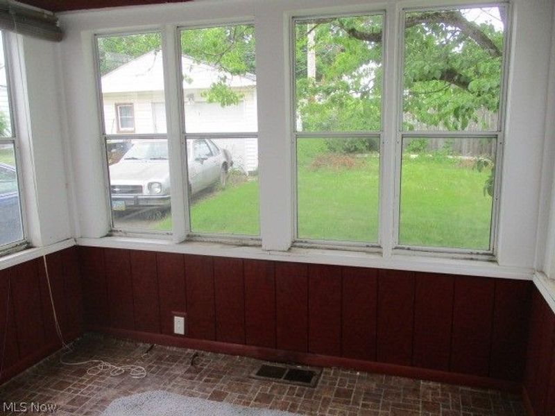 11805 Crofton Avenue , Garfield Heights, OH 44125 Photo 10