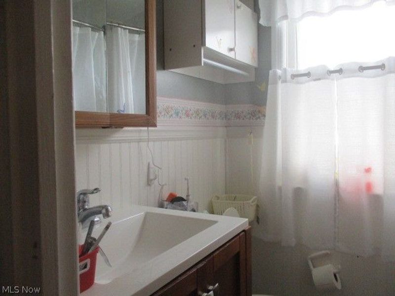 11805 Crofton Avenue , Garfield Heights, OH 44125 Photo 11