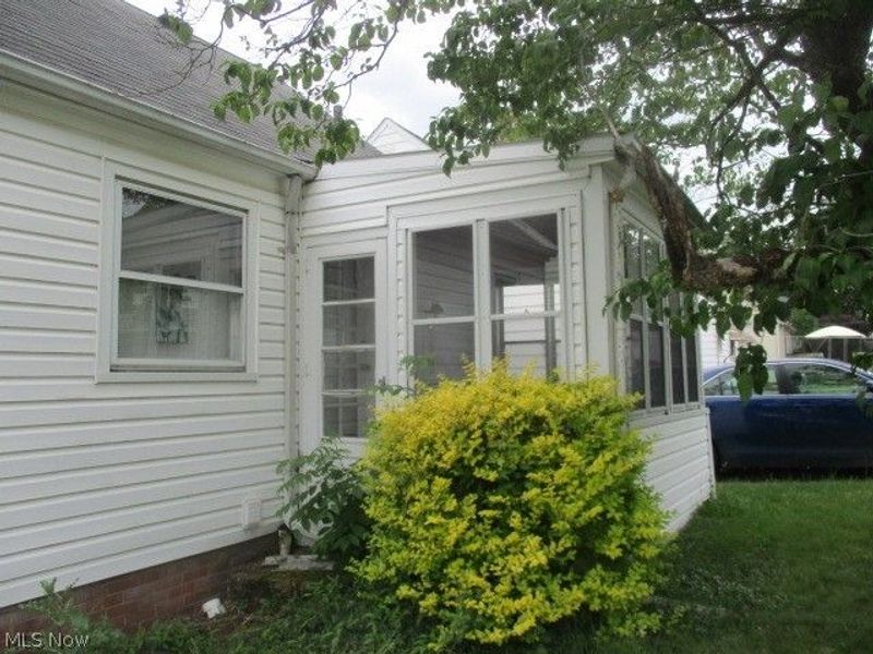 11805 Crofton Avenue , Garfield Heights, OH 44125 Photo 23