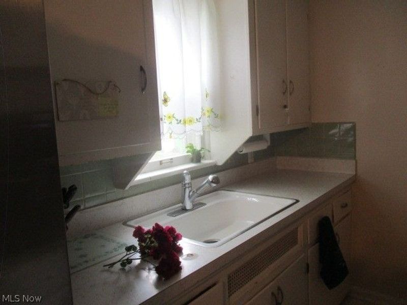 11805 Crofton Avenue , Garfield Heights, OH 44125 Photo 3