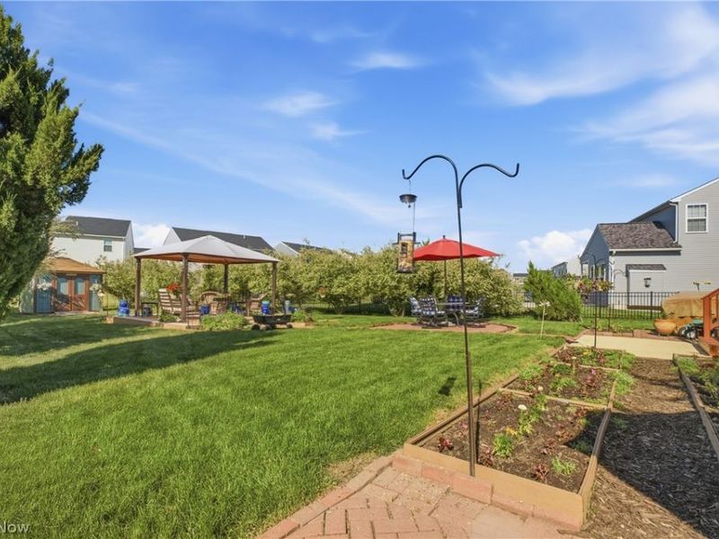 3932 Courtyard Drive , Lorain, OH 44053 Photo 18