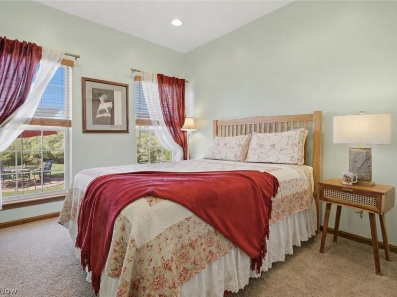 3932 Courtyard Drive , Lorain, OH 44053 Photo 9