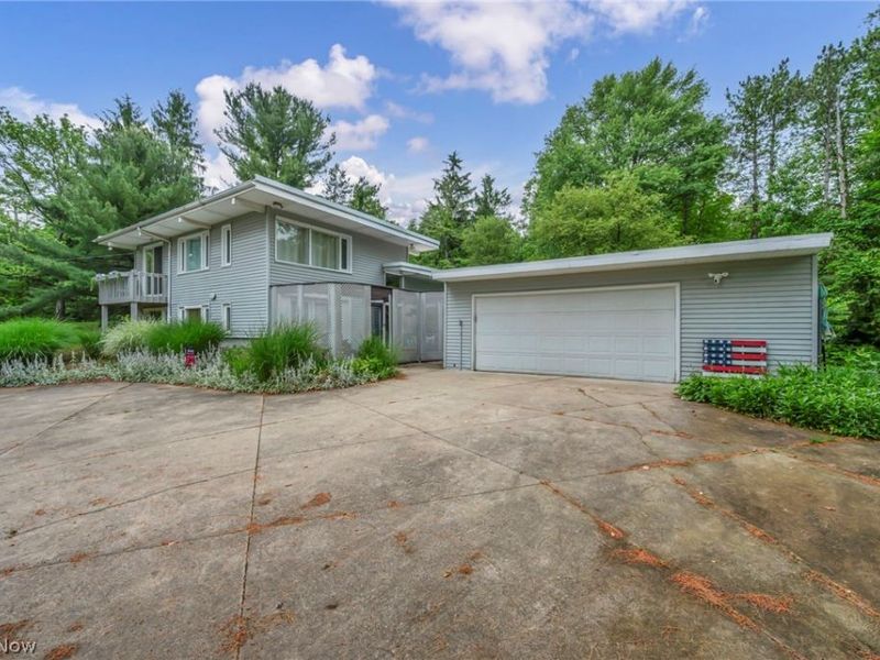 1425 Partridge Lane, Akron, OH 44333 Photo 4