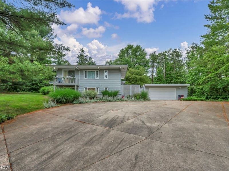 1425 Partridge Lane, Akron, OH 44333 Photo 6