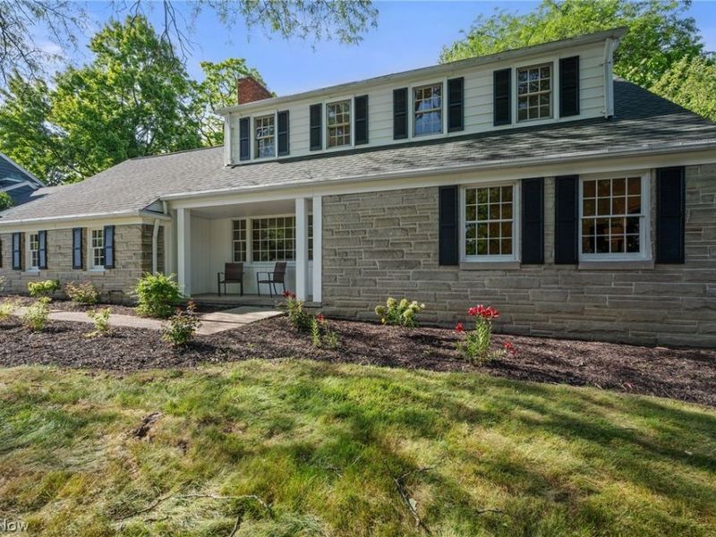 21510 Halburton Road, Beachwood, OH 44112 Photo 3