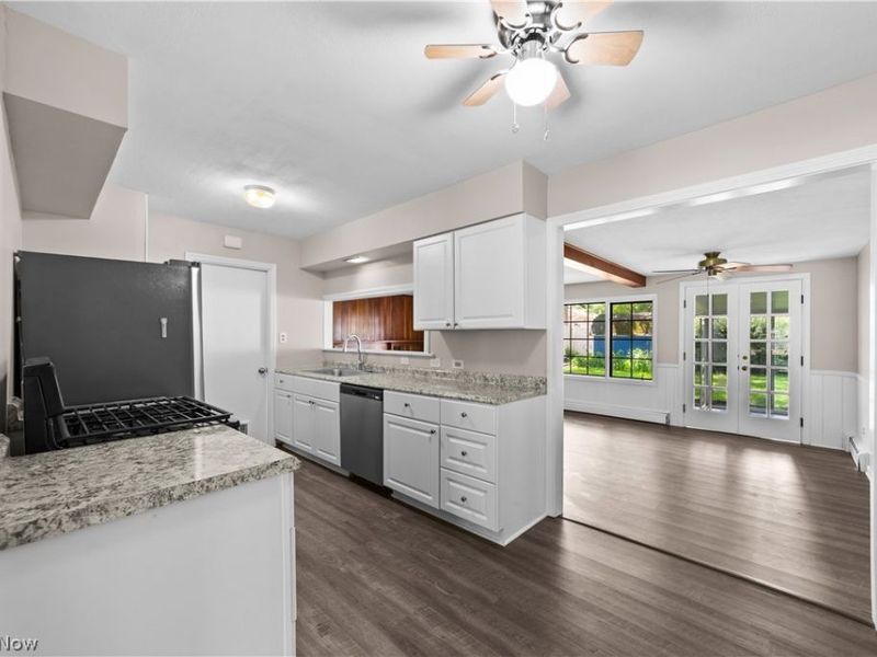 8991 Lynnhaven Road , Parma Heights, OH 44130 Photo 11