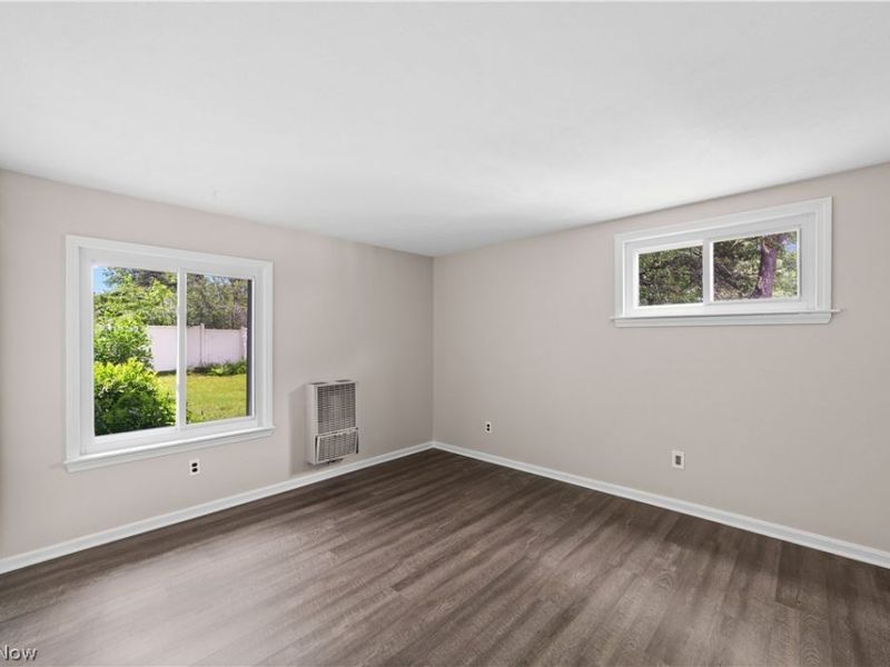 8991 Lynnhaven Road , Parma Heights, OH 44130 Photo 21