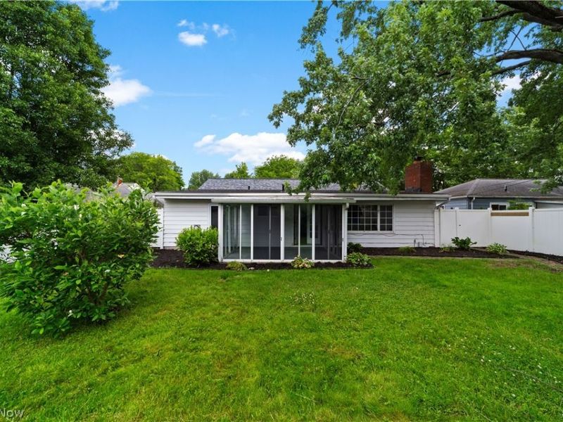 8991 Lynnhaven Road , Parma Heights, OH 44130 Photo 36
