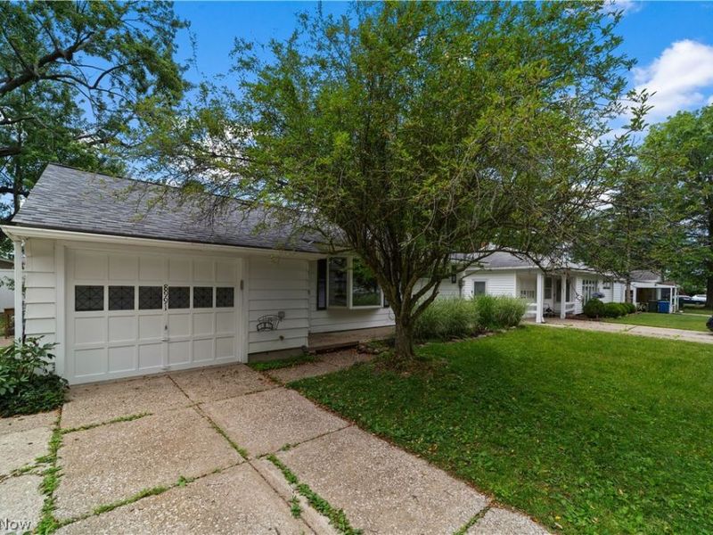 8991 Lynnhaven Road , Parma Heights, OH 44130 Photo 39