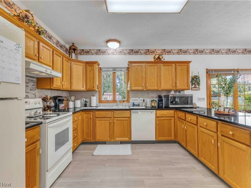 34897 Shawn Drive , North Ridgeville, OH 44039 Photo 20