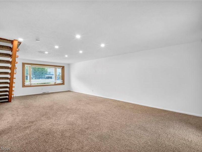 4915 Fairlawn Road, Lyndhurst, OH 44124 Photo 3