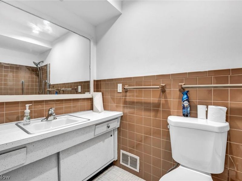 4915 Fairlawn Road, Lyndhurst, OH 44124 Photo 36
