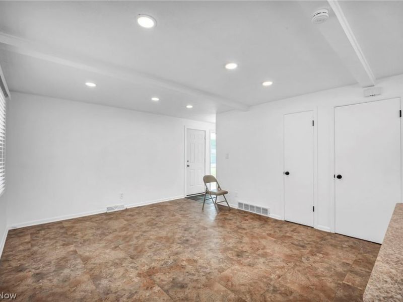 4915 Fairlawn Road, Lyndhurst, OH 44124 Photo 6