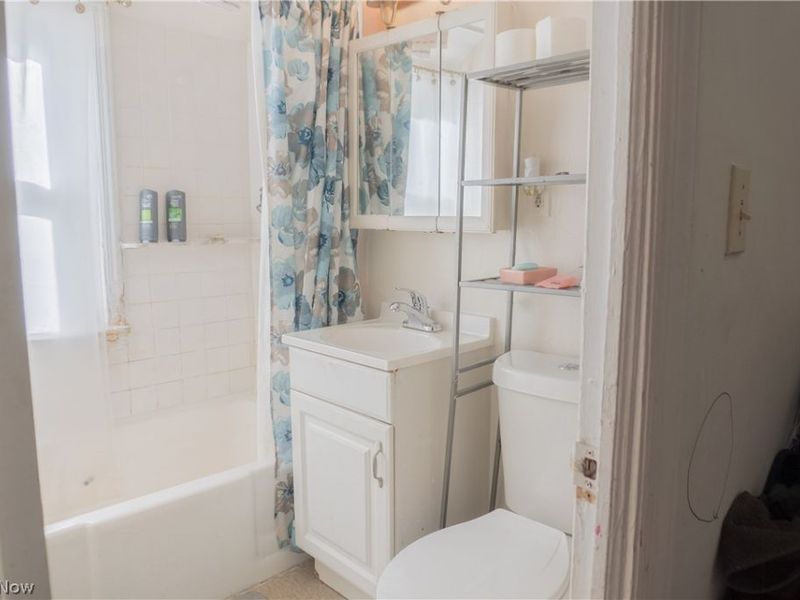 1431 Sulzer Avenue, Euclid, OH 44132 Photo 8
